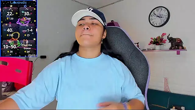 Snapshot of melany_rouse18 chatting on 30, 10, 2025 melany rouse18 online show from 30, 10, 2025