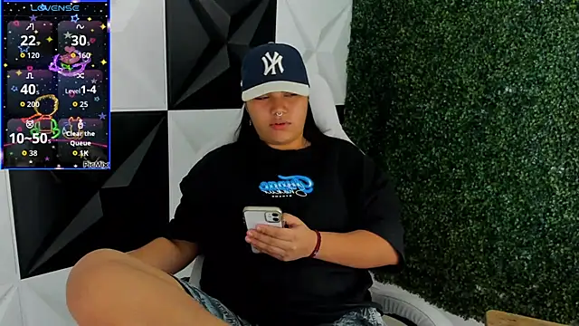 Snapshot of melany_rouse18 chatting on 12, 11, 2025 melany rouse18 online show from 12, 11, 2025