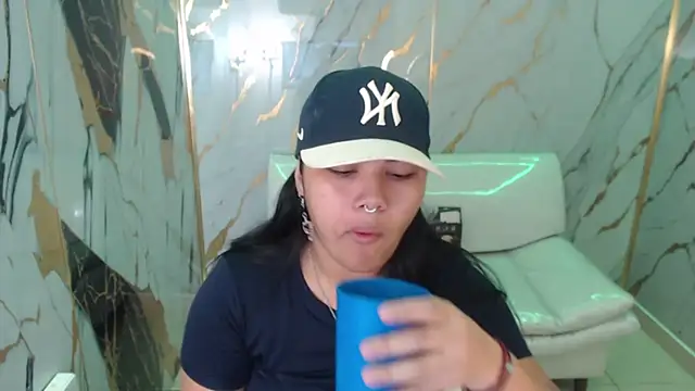 Snapshot of melany_rouse18 chatting on 18, 11, 2025 melany rouse18 online show from 18, 11, 2025