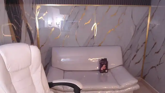 Snapshot of melany_rouse18 chatting on 21, 11, 2025 melany rouse18 online show from 21, 11, 2025