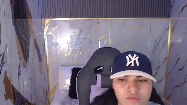 Snapshot of melany_rouse18 chatting on 25, 11, 2025 melany rouse18 online show from 25, 11, 2025