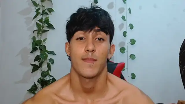 Snapshot of neithanzynxx chatting on 23, 2, 2025 neithanzynxx online show from 23, 2, 2025