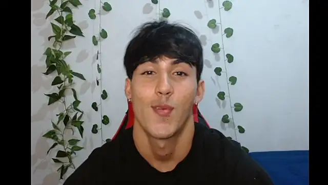 Snapshot of neithanzynxx chatting on 4, 3, 2025 neithanzynxx online show from 4, 3, 2025