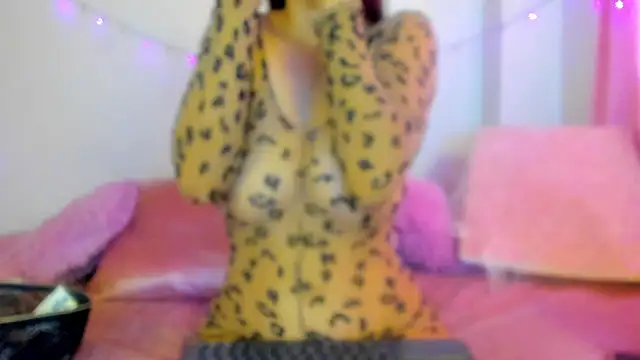 Danna Myst online show from 10, 11, 2025