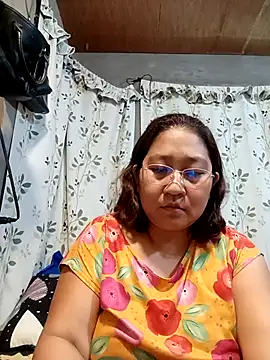 Snapshot of hotchubby88 chatting on 4, 10, 2025 hotchubby88 online show from 4, 10, 2025
