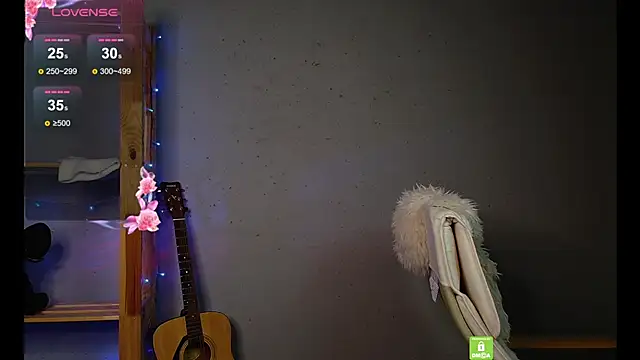 Snapshot of Foxy-Flame chatting on 5, 3, 2025 Foxy-Flame online show from 5, 3, 2025