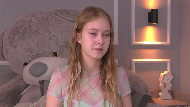 EveMundie online show from 2, 3, 2025