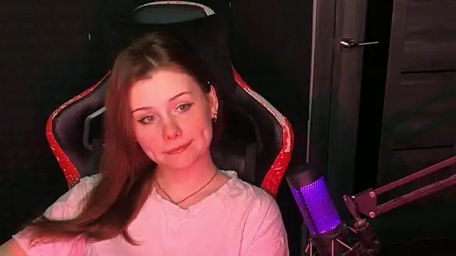 Snapshot of baby_Milaaaaaaa chatting on 25, 2, 2025 baby Milaaaaaaa online show from 25, 2, 2025