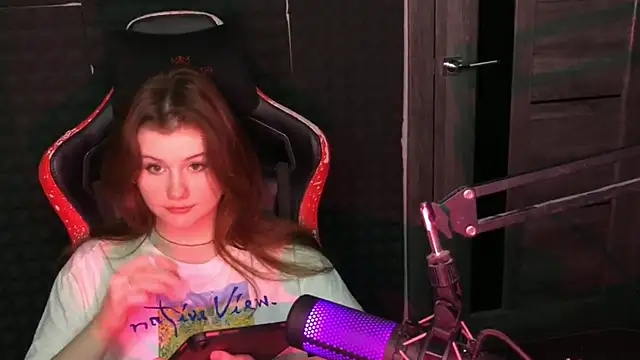 Snapshot of baby_Milaaaaaaa chatting on 4, 3, 2025 baby Milaaaaaaa online show from 4, 3, 2025