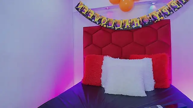 LoreleyNovoa online show from 10, 10, 2025