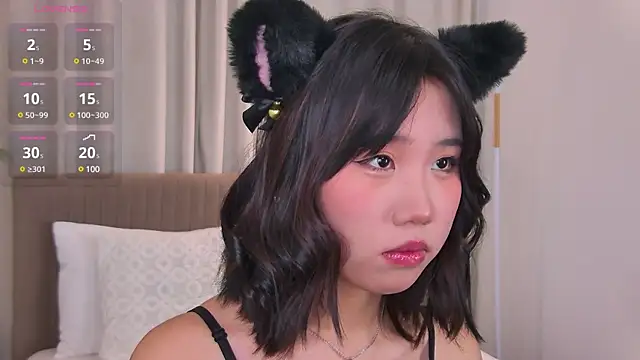 HitomiAoki online show from 21, 2, 2025