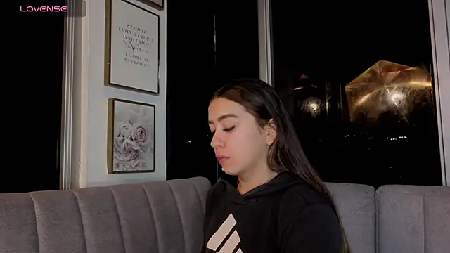 Snapshot of Ivanna_West chatting on 22, 4, 2026 Ivanna West online show from 22, 4, 2026