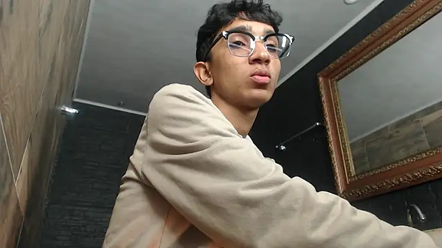 Martin Linares online show from 4, 3, 2025