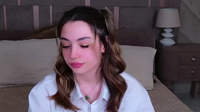 Alice Deleon online show from 22, 2, 2025