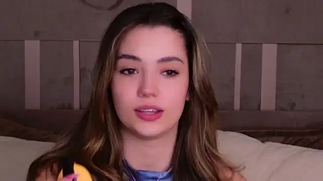 Alice Deleon online show from 24, 2, 2025