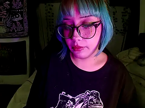 Snapshot of blue_katt chatting on 29, 9, 2025 blue katt online show from 29, 9, 2025