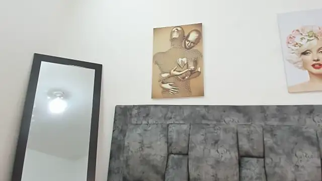 Chloe diamondss online show from 17, 3, 2025