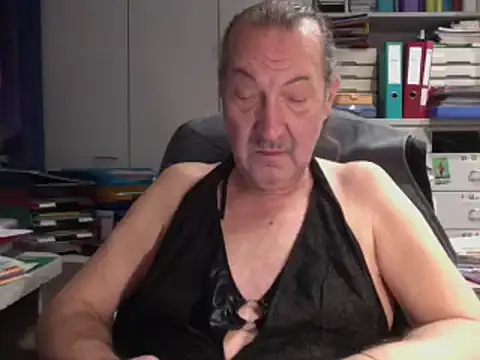 HMStraps01 online show from 12, 2, 2025