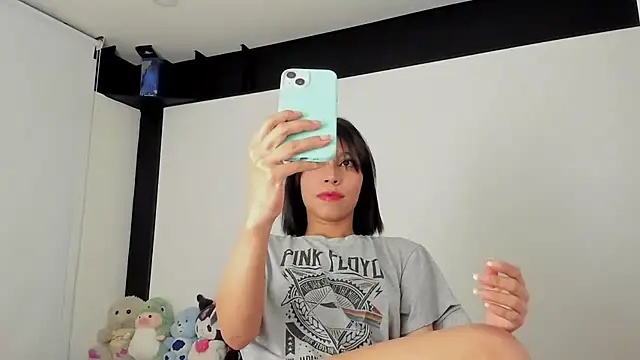 Snapshot of sweet_Amy0 chatting on 12, 10, 2025 sweet Amy0 online show from 12, 10, 2025