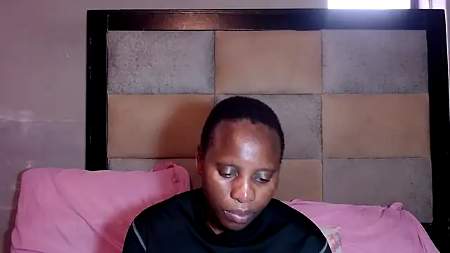 Snapshot of DIVAASS1 chatting on 5, 5, 2026 DIVAASS1 online show from 5, 5, 2026