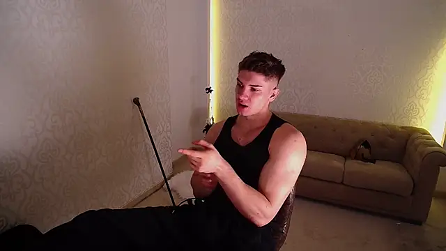 MaxKaiden online show from 18, 11, 2025