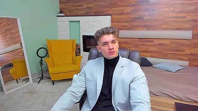 MaxKaiden online show from 7, 3, 2026