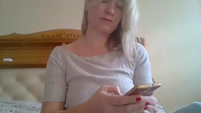 Snapshot of Mary888x chatting on 24, 2, 2025 Mary888x online show from 24, 2, 2025