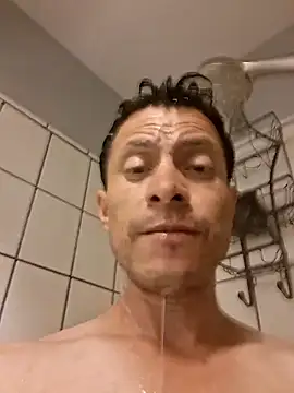 Snapshot of salchichon_69 chatting on 6, 5, 2026 salchichon 69 online show from 6, 5, 2026
