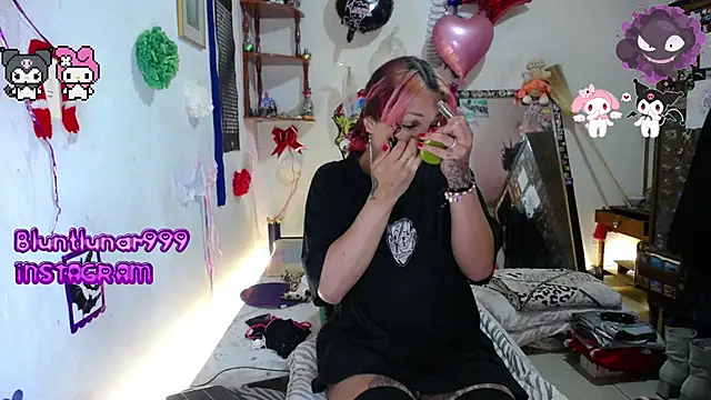 purplekattlyn online show from 5, 3, 2025