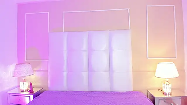 Snapshot of Pariss-Salvatore chatting on 5, 3, 2025 Pariss-Salvatore online show from 5, 3, 2025