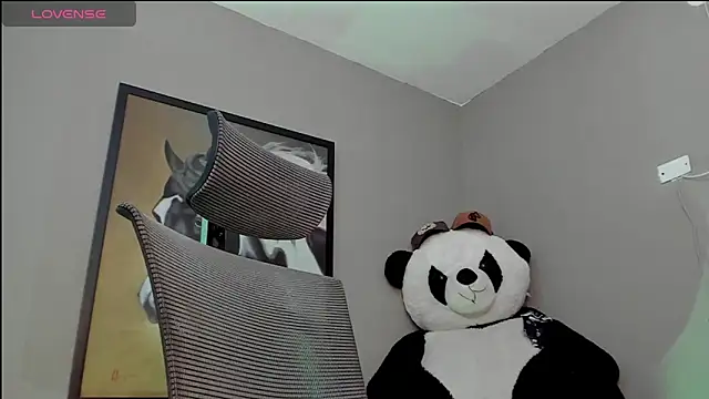 Snapshot of mattiwsmorris_ chatting on 12, 9, 2025 mattiwsmorris online show from 12, 9, 2025