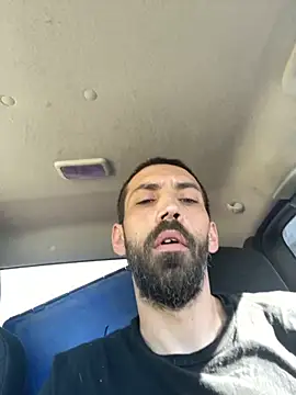 Snapshot of QueenM3 chatting on 10, 9, 2025 QueenM3 online show from 10, 9, 2025