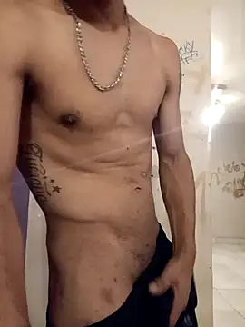 Snapshot of LeonRoots chatting on 10, 2, 2026 LeonRoots online show from 10, 2, 2026