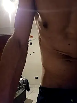 Snapshot of LeonRoots chatting on 28, 2, 2026 LeonRoots online show from 28, 2, 2026