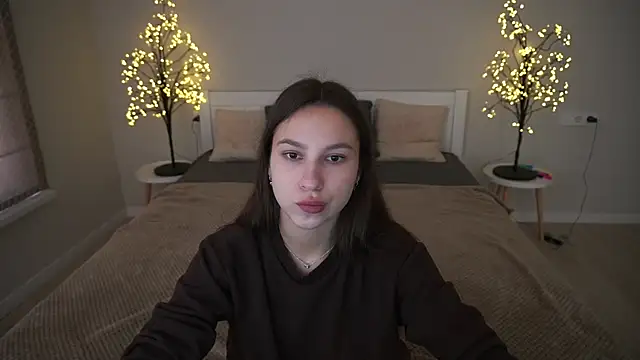 PaigePrado online show from 26, 9, 2025