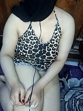 Snapshot of Roroo002 chatting on 17, 2, 2025 Roroo002 online show from 17, 2, 2025