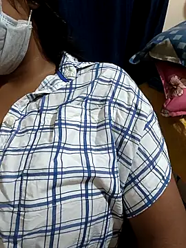 COZY ROZI online show from 11, 9, 2025