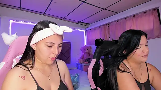 Cristal Smith20 online show from 8, 4, 2026