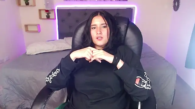 amy royale online show from 23, 2, 2025