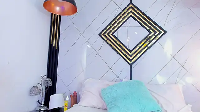 Snapshot of EmilyDiaaz chatting on 13, 9, 2025 EmilyDiaaz online show from 13, 9, 2025