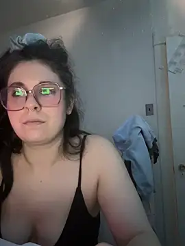 Rosiee69  online show from 6, 3, 2025