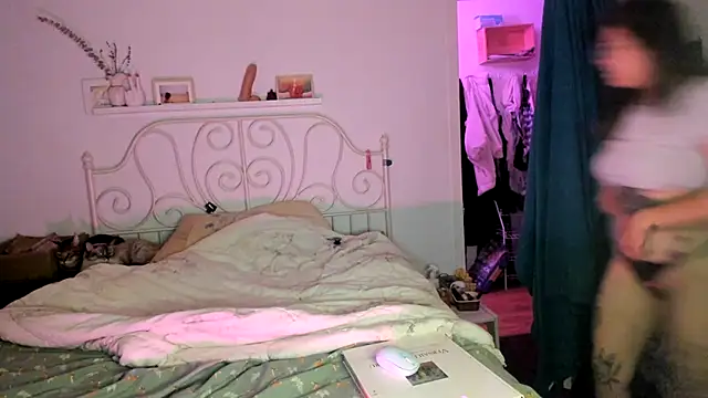 Rosiee69  online show from 27, 9, 2025