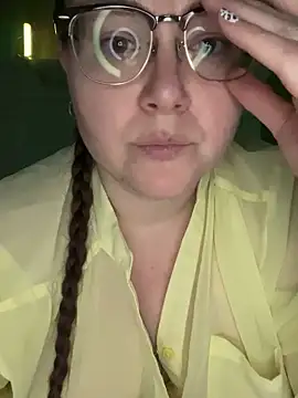 HTXBELLE online show from 4, 3, 2025