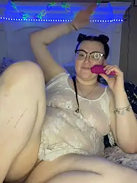 HTXBELLE online show from 8, 3, 2025