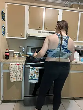 HTXBELLE online show from 17, 3, 2025