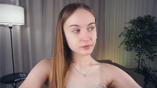 QuennaCoote online show from 13, 3, 2025