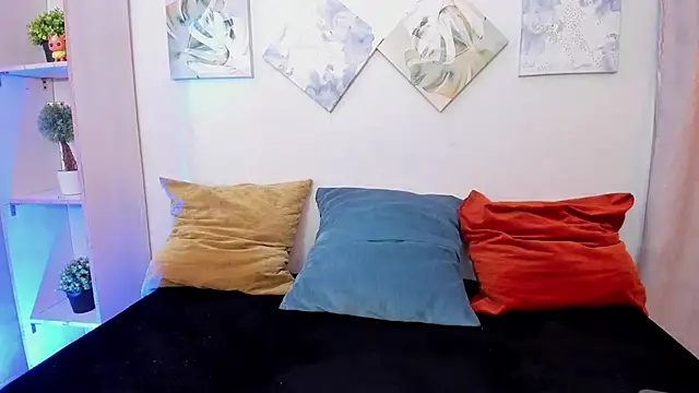 iiangel  online show from 31, 10, 2025