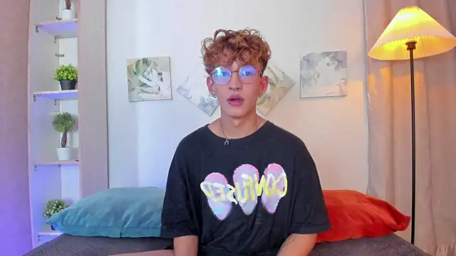 iiangel  online show from 5, 12, 2025