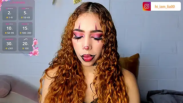 Snapshot of LiaHansson chatting on 31, 10, 2025 LiaHansson online show from 31, 10, 2025