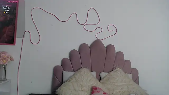 emily-777 online show from 17, 9, 2025